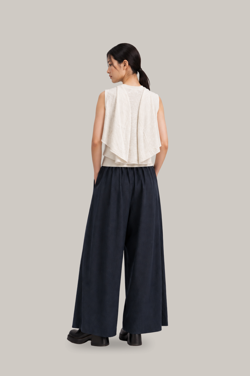 Flo Cape Top