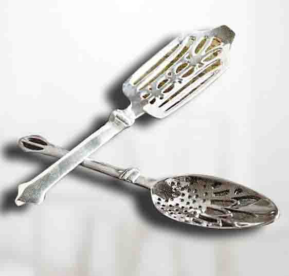 St. Remy Aperitif Glasses & Absinthe Spoons