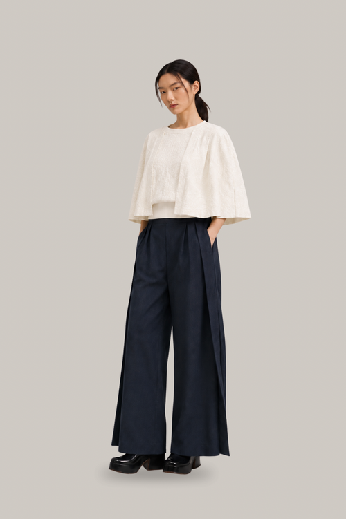 Flo Cape Top